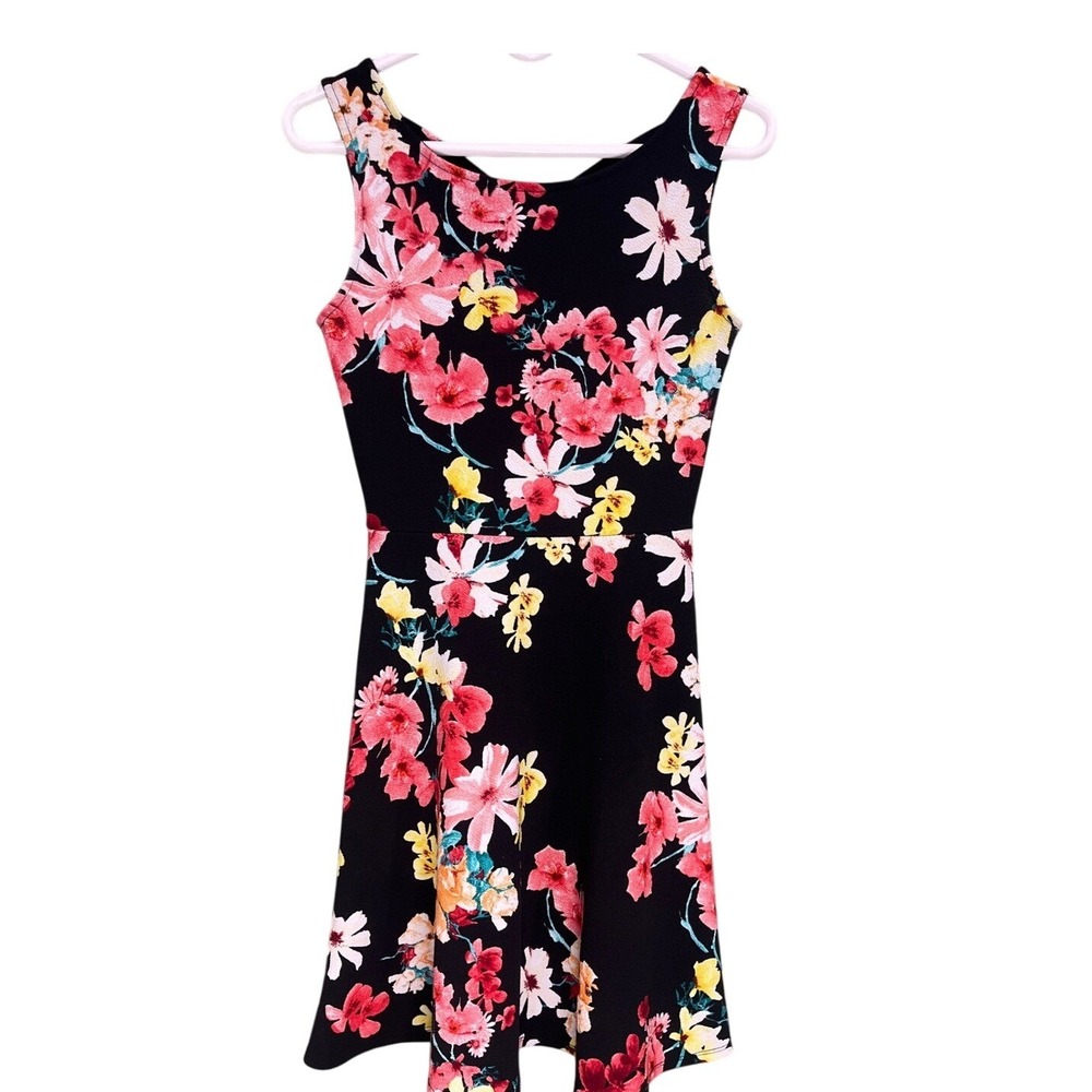 Gilli Black Pink Floral Fit and Flare Dress Sleeveless Strappy Back Small (3)